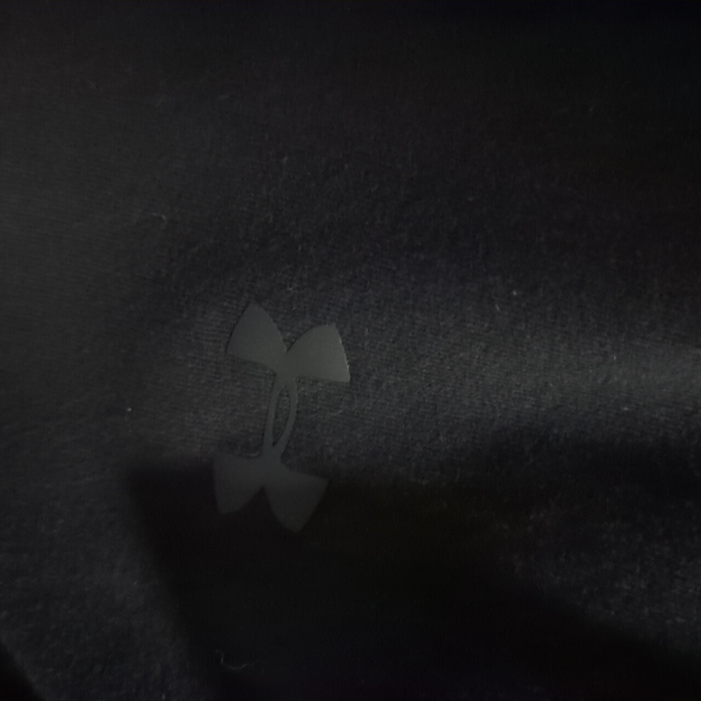 Under Armour Hoodie - Picture 6 of 7